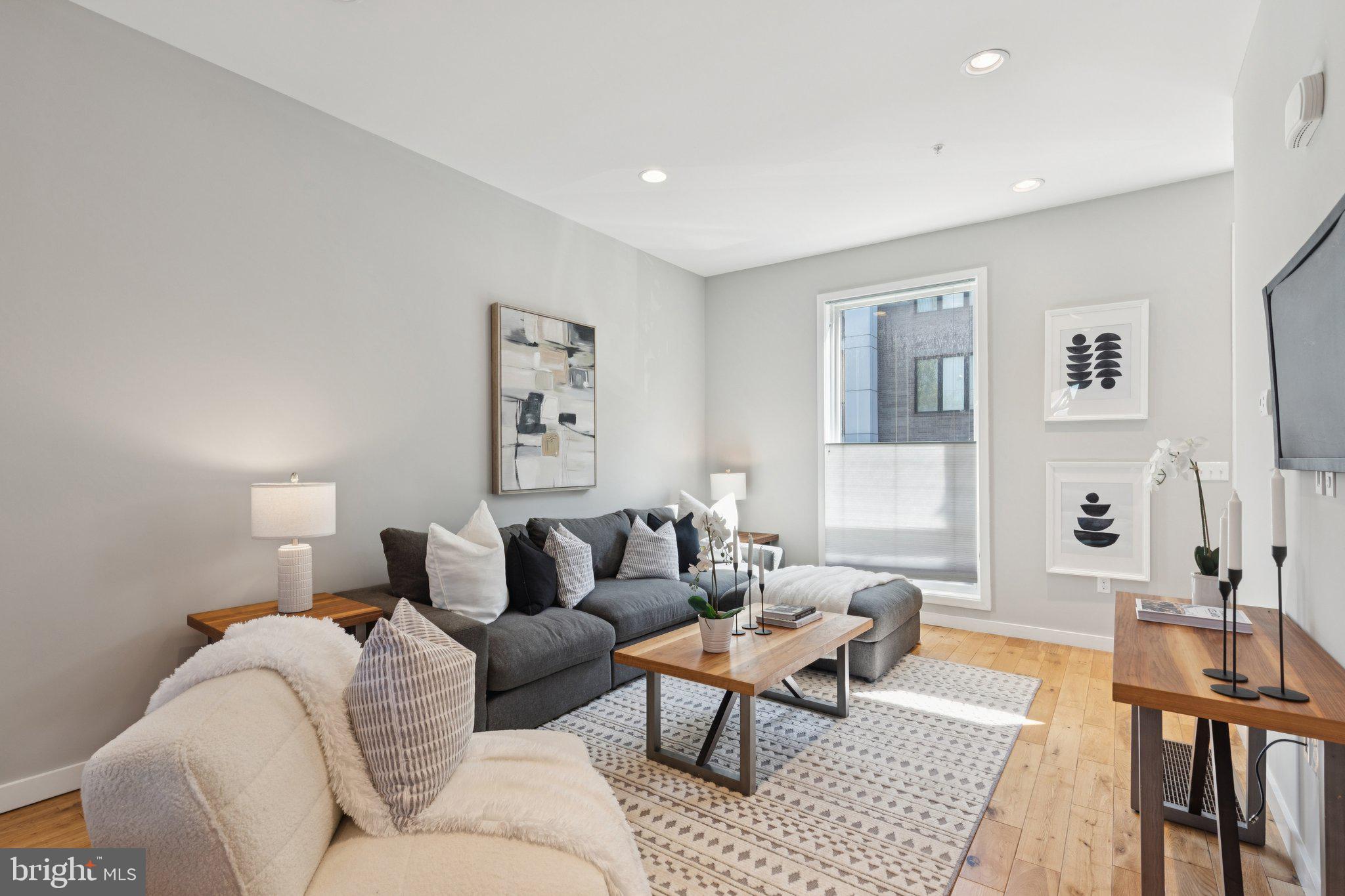 231 West Thompson Street Philadelphia, PA 19122 - Photo 3 of 48