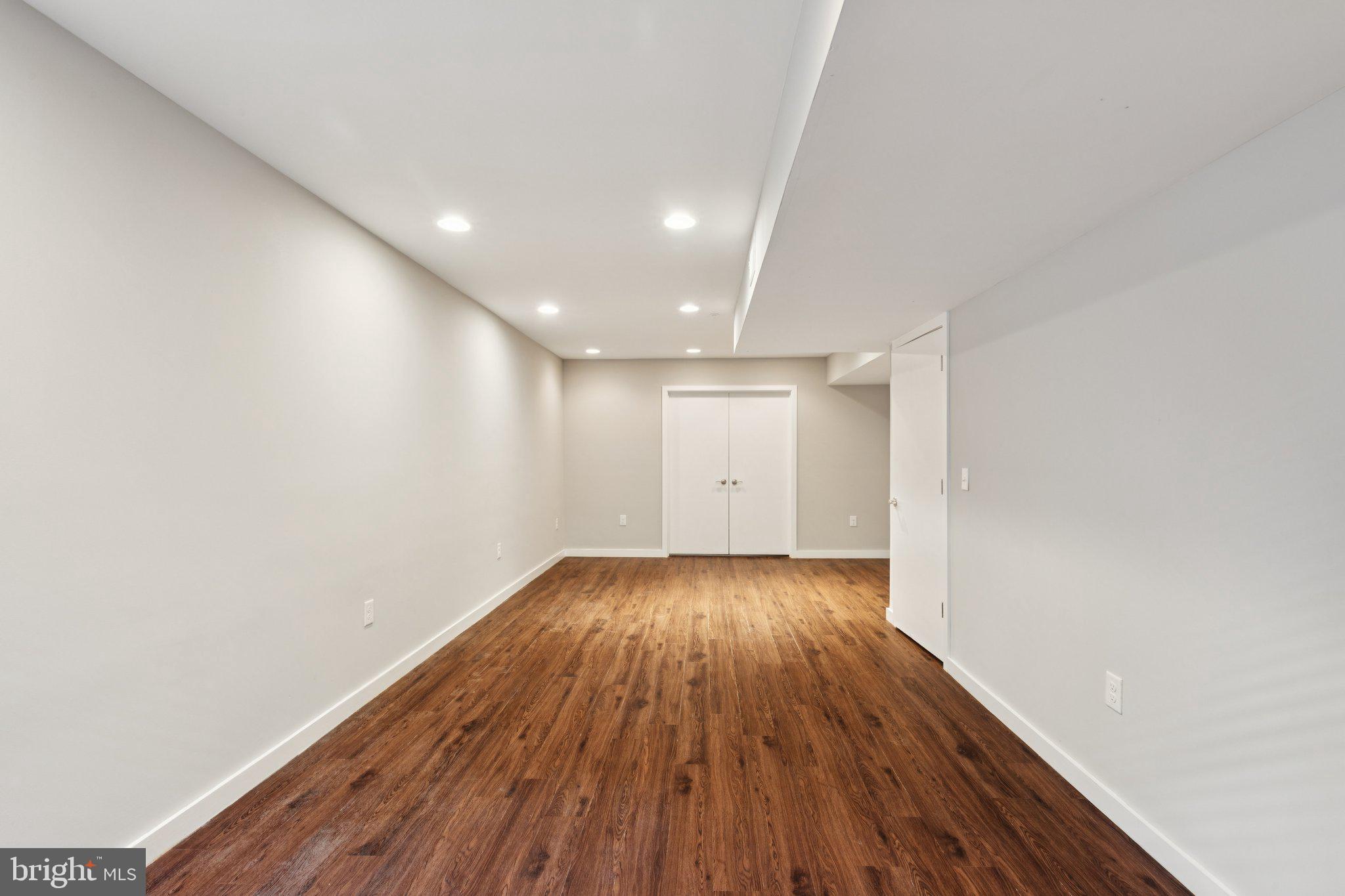 231 West Thompson Street Philadelphia, PA 19122 - Photo 31 of 48 MASSIVE finished Basement