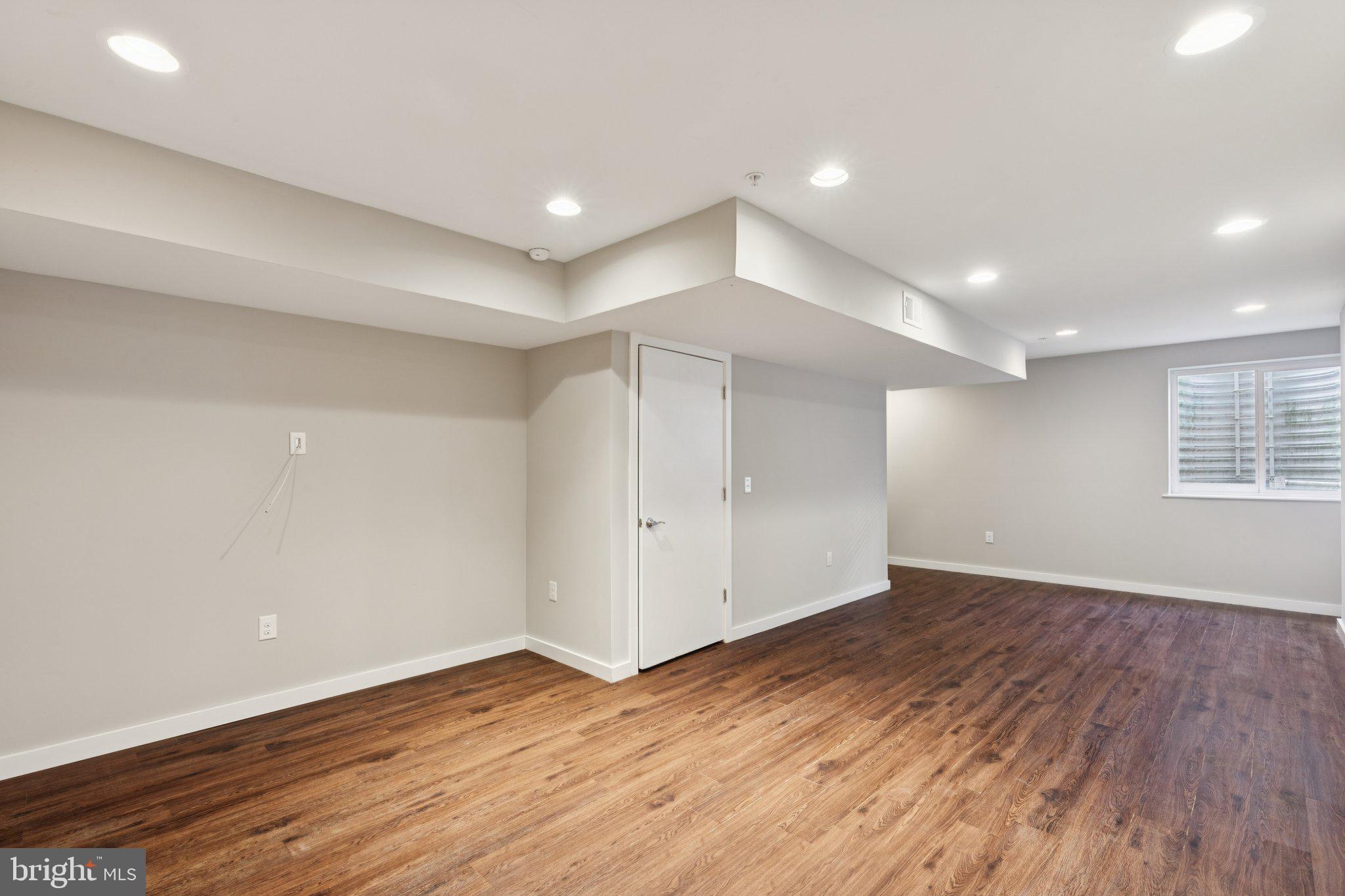 231 West Thompson Street Philadelphia, PA 19122 - Photo 32 of 48 MASSIVE Finished Basement