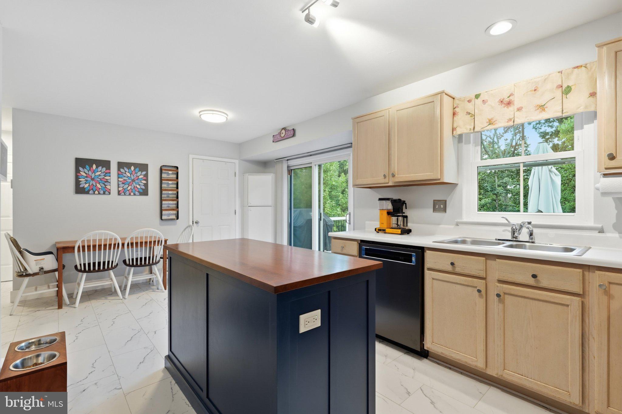 339 Enfield Road Joppa, MD 21085 - Photo 12 of 49 Kitchen