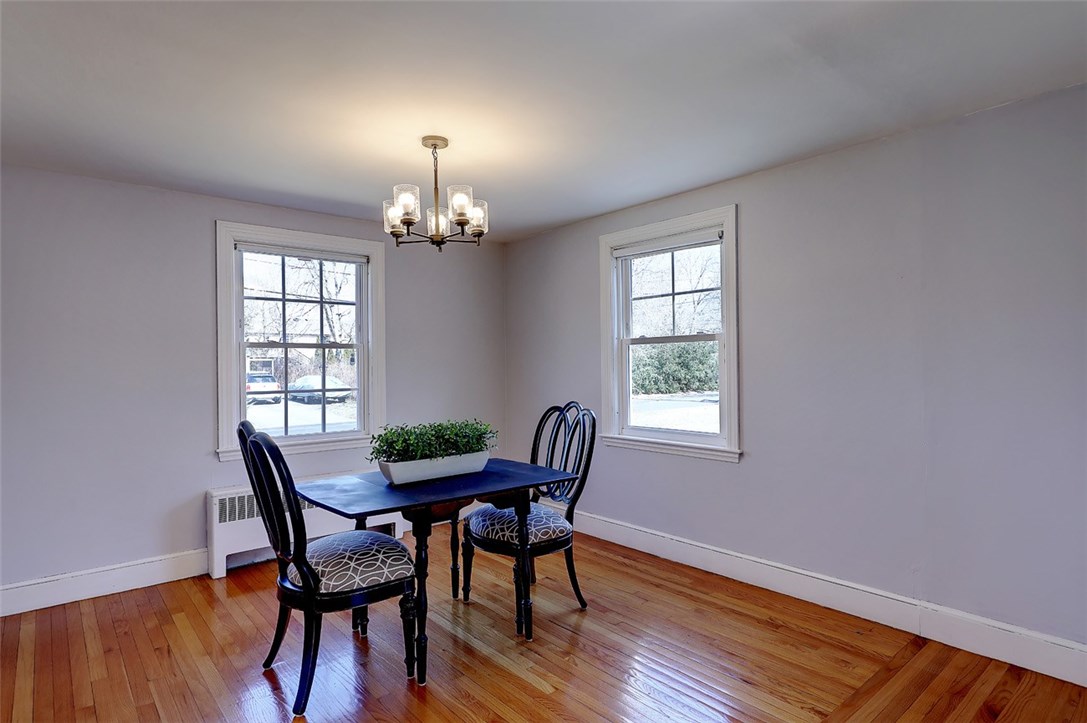 38 Salisbury Road Barrington, RI 02806 - Photo 6 of 20