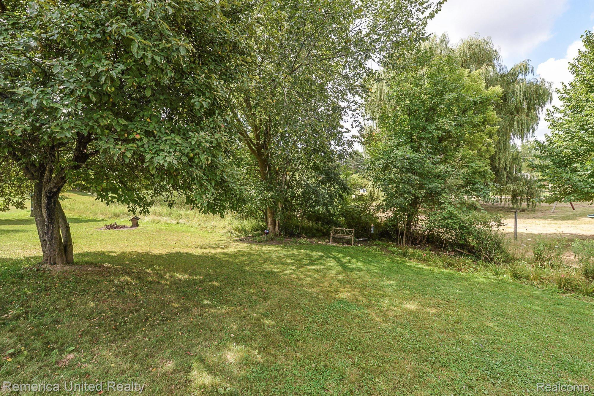1285 West Cook Road Grand Blanc, MI 48439 - Photo 44 of 47 DSC_0913.jpg