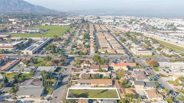 an aerial view of residential building and lake view