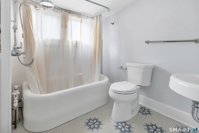 $8,950 | 96 Kings Highway North, Westport, CT 06880