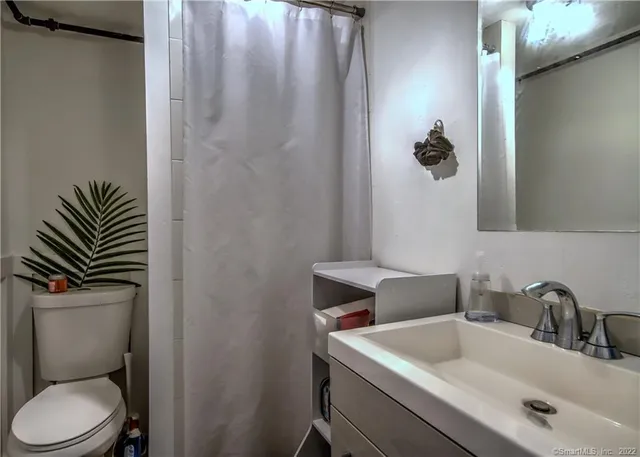 $8,950 | 96 Kings Highway North, Westport, CT 06880