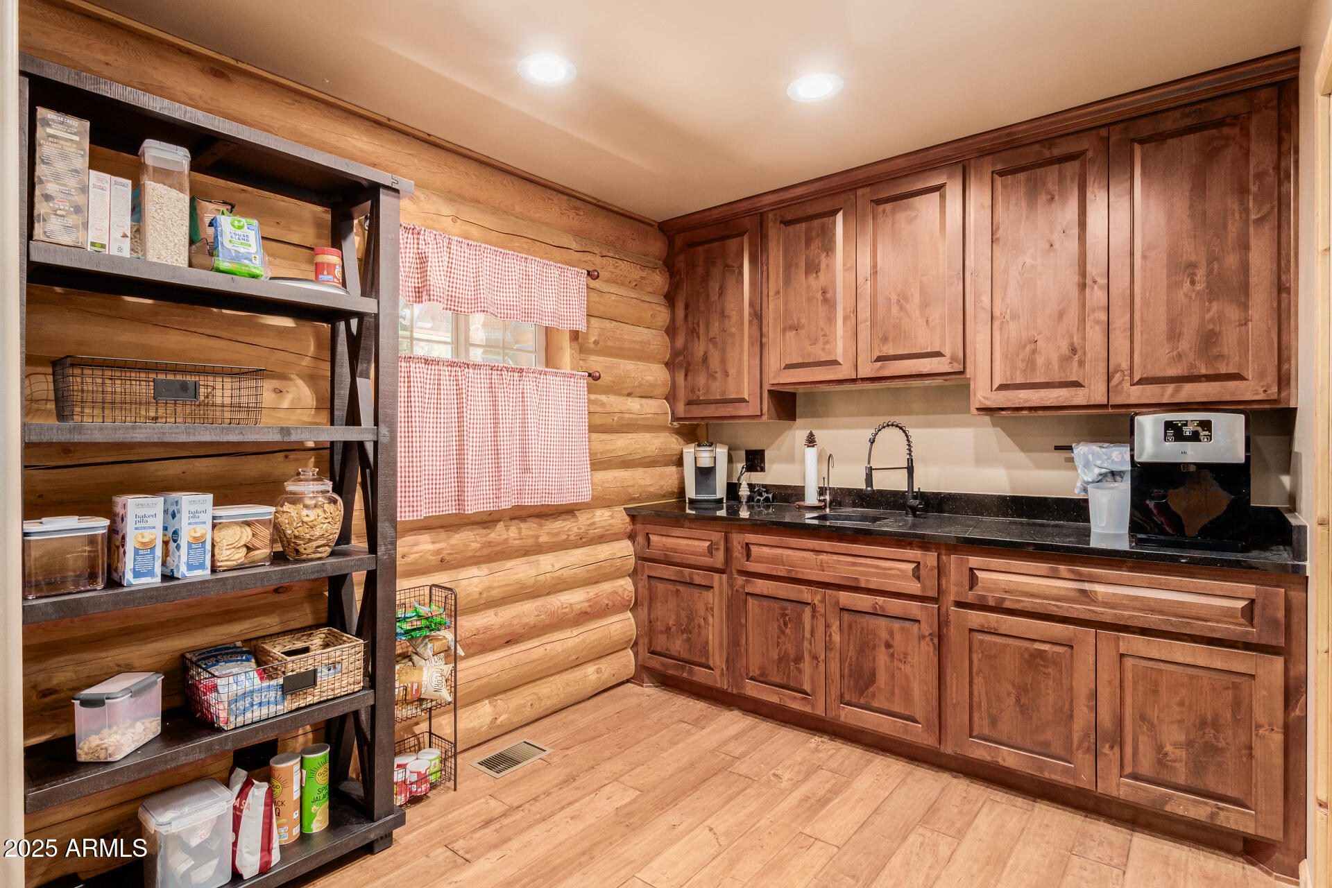 6215 Sharyn Road Pine, AZ 85544 - Photo 19 of 79 18 Sharyn