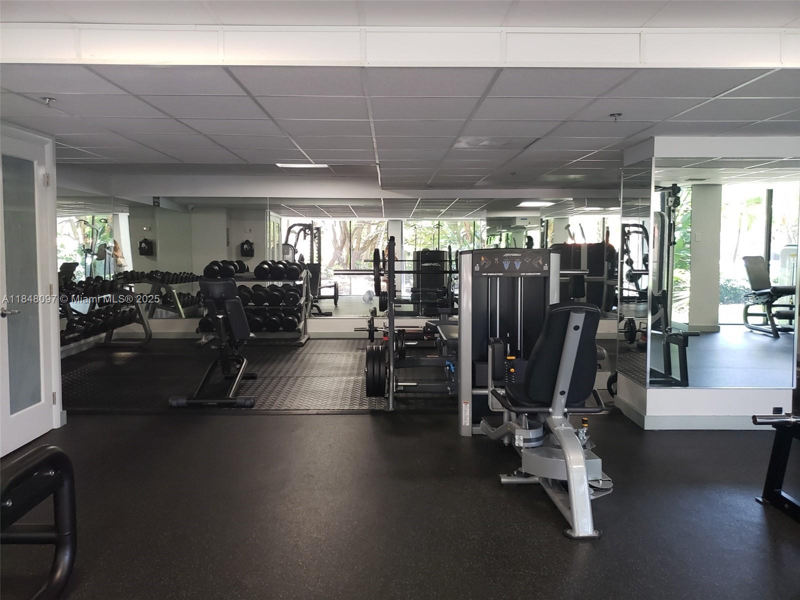 540 Brickell Key Drive, Unit 1524 Miami, FL 33131 - Photo 28 of 44 a view of a room with gym equipment
