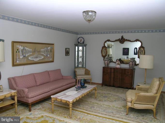 13900 Alderton Road Silver Spring, MD 20906 - Photo 11 of 11 Living Room #2