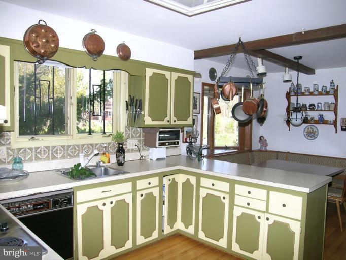 13900 Alderton Road Silver Spring, MD 20906 - Photo 6 of 11 Bright kitchen with large breakfast area