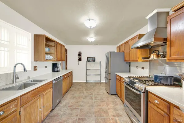 $738,000 | 7937 Sunkist Drive, Oakland, CA 94605