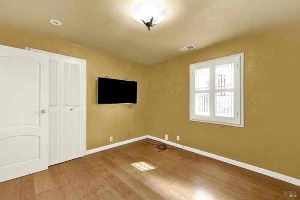 $738,000 | 7937 Sunkist Drive, Oakland, CA 94605