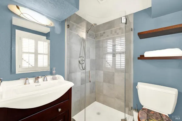 $738,000 | 7937 Sunkist Drive, Oakland, CA 94605