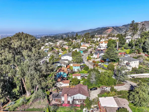 $738,000 | 7937 Sunkist Drive, Oakland, CA 94605