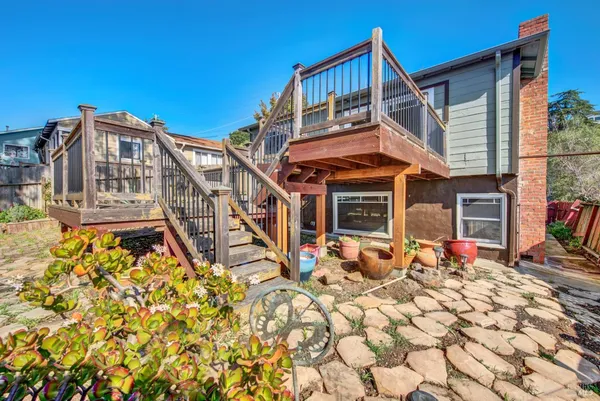 $738,000 | 7937 Sunkist Drive, Oakland, CA 94605
