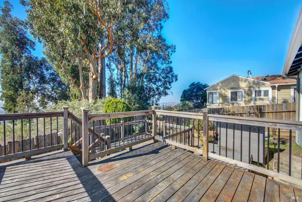 $738,000 | 7937 Sunkist Drive, Oakland, CA 94605
