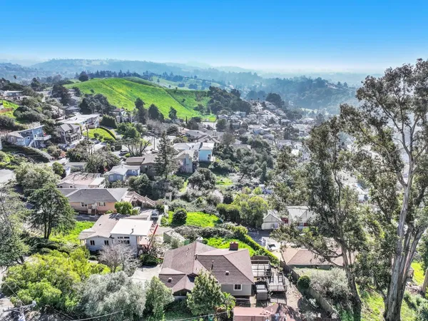 $738,000 | 7937 Sunkist Drive, Oakland, CA 94605