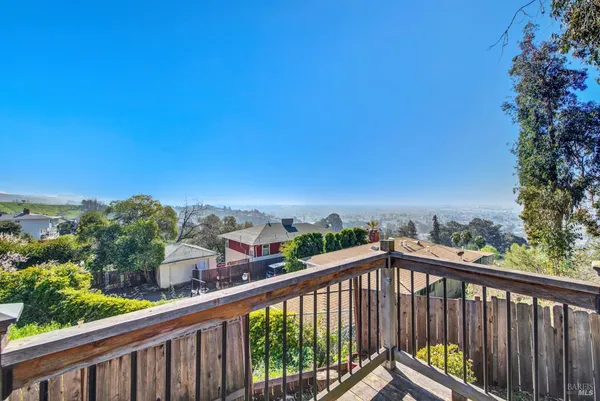 $738,000 | 7937 Sunkist Drive, Oakland, CA 94605