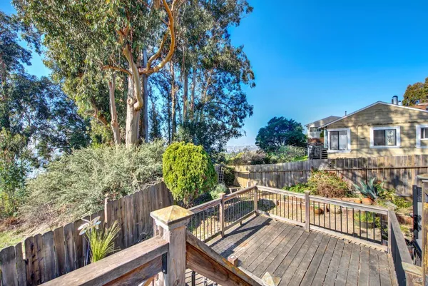 $738,000 | 7937 Sunkist Drive, Oakland, CA 94605