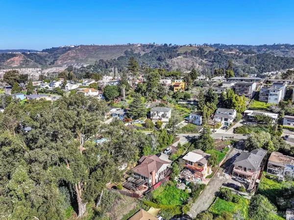 $738,000 | 7937 Sunkist Drive, Oakland, CA 94605