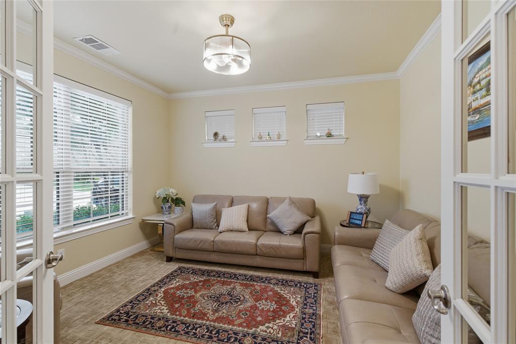 3215 Hyde Street Irving, TX 75063 - Photo 6 of 40