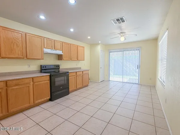 $2,195 | 1042 South Clancy Circle, Mesa, AZ 85208