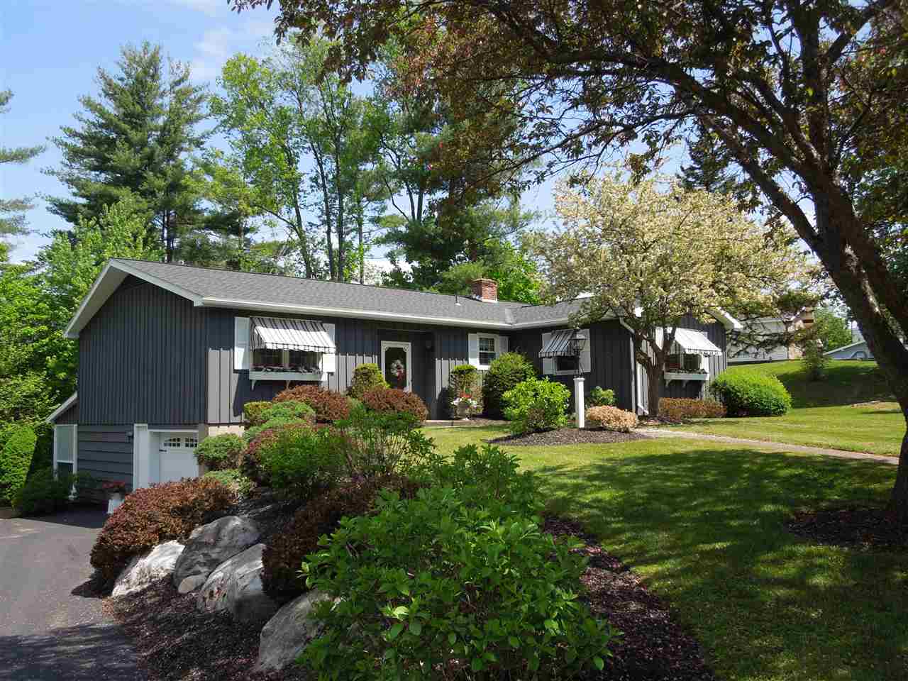 9 Laverne Drive Rutland, VT 05701 - Photo 2 of 23