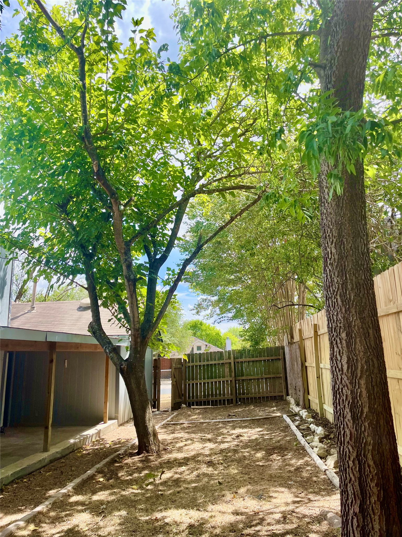 2406 Patsy Parkway Austin, TX 78744 - Photo 8 of 9