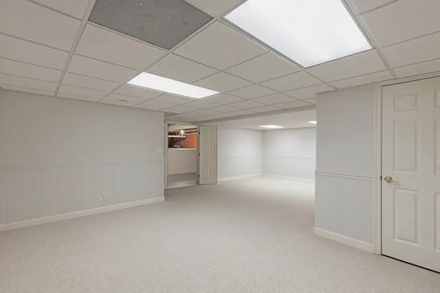 an empty room with an empty space