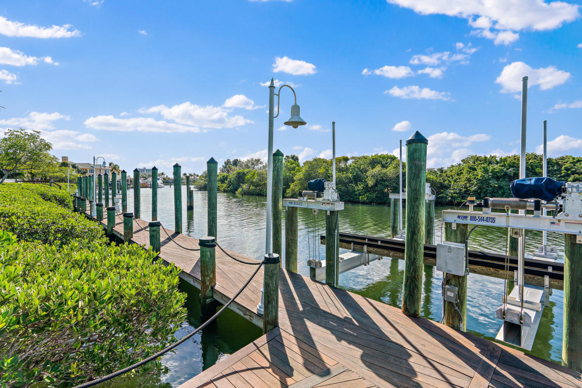 3131 Casseekey Island Road Jupiter, FL 33477 - Photo 20 of 57 dock21