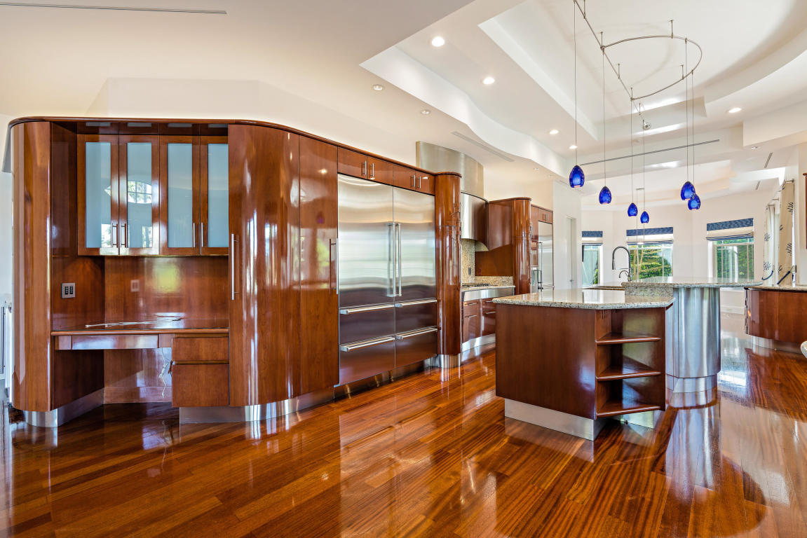 3131 Casseekey Island Road Jupiter, FL 33477 - Photo 29 of 57 Kitchen