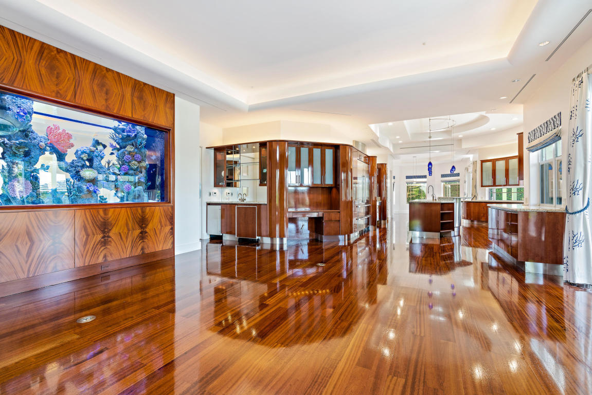 3131 Casseekey Island Road Jupiter, FL 33477 - Photo 30 of 57 Family Room