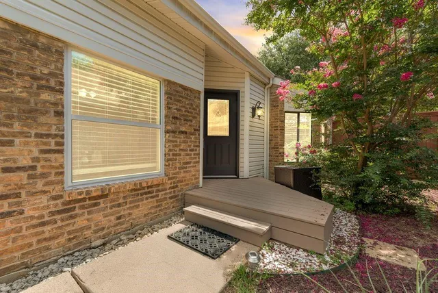 $480,000 | 14826 Le Grande Drive, Addison, TX 75001