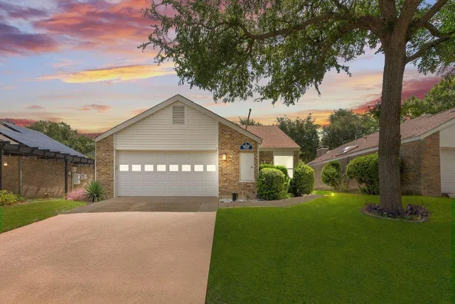 $480,000 | 14826 Le Grande Drive, Addison, TX 75001