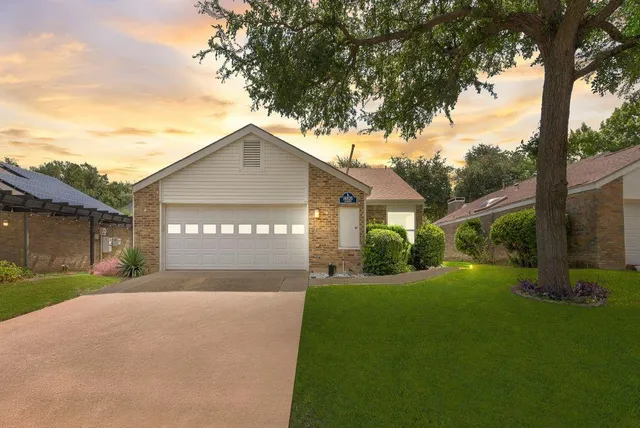 $480,000 | 14826 Le Grande Drive, Addison, TX 75001