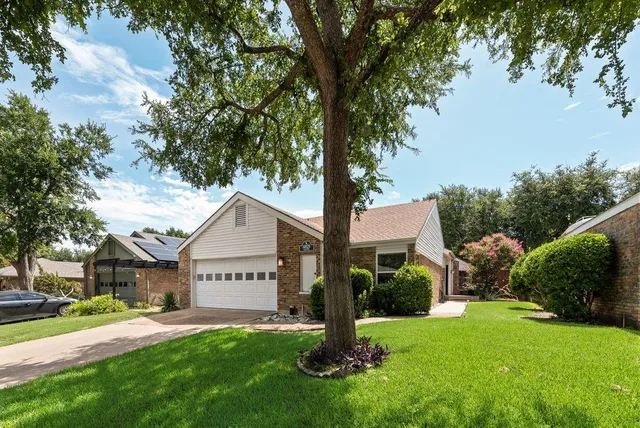$480,000 | 14826 Le Grande Drive, Addison, TX 75001