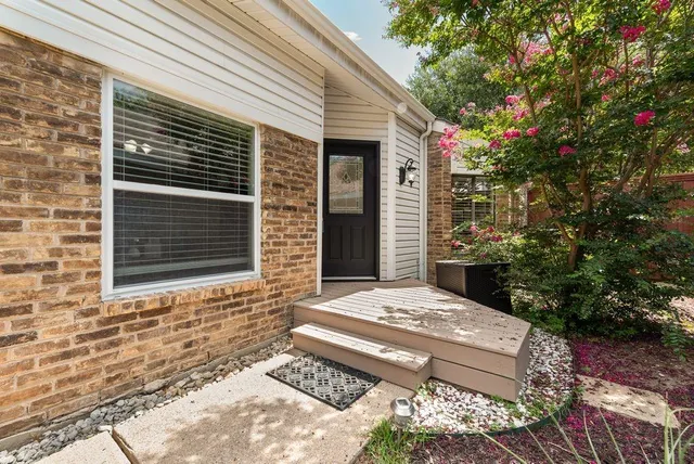 $480,000 | 14826 Le Grande Drive, Addison, TX 75001