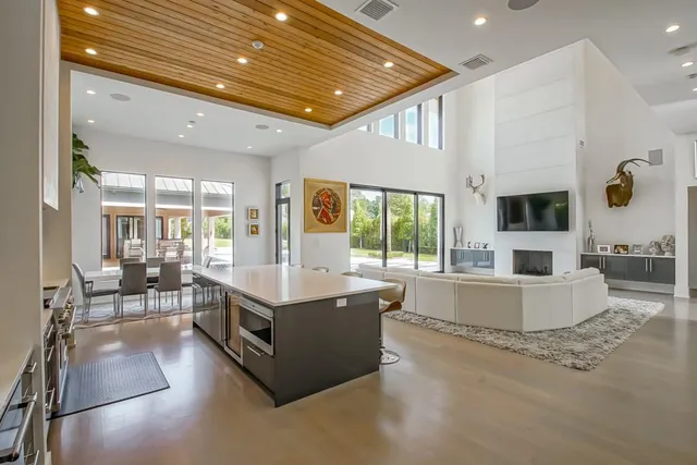 $2,875,000 | 262 Garden Road, River Ridge, LA 70123