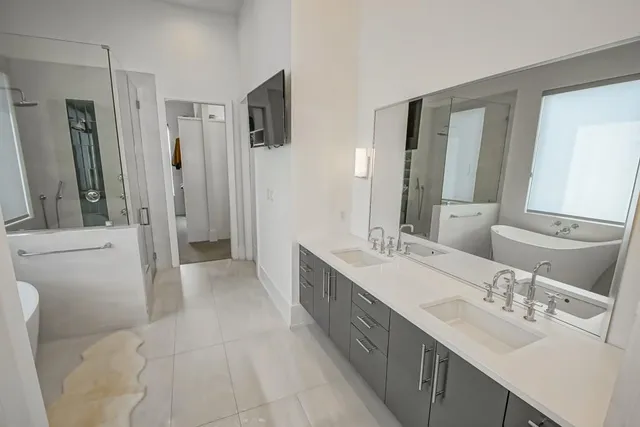 $2,875,000 | 262 Garden Road, River Ridge, LA 70123