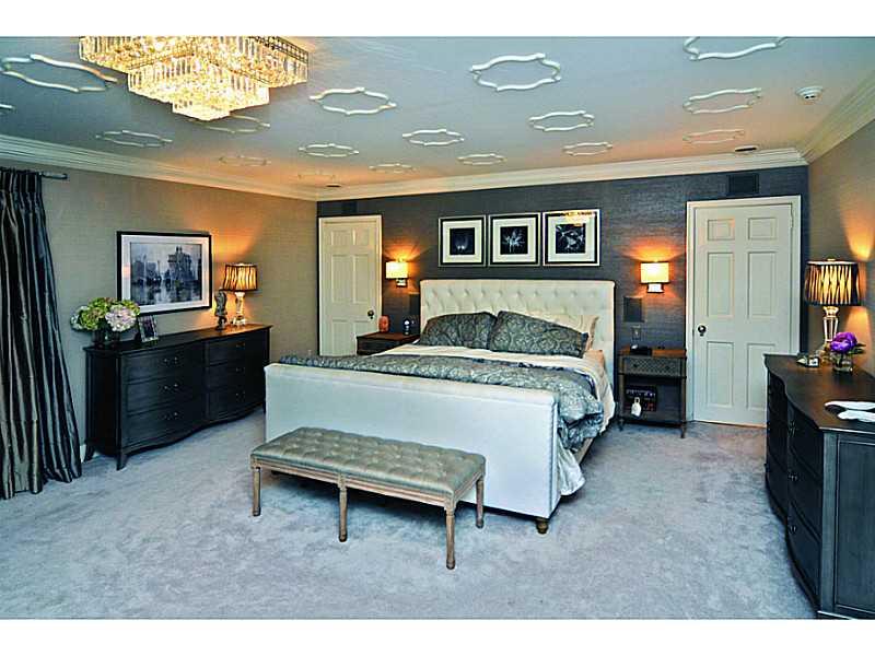1040 Highmont Road Pittsburgh, PA 15232 - Photo 11 of 25 Master Bedroom.