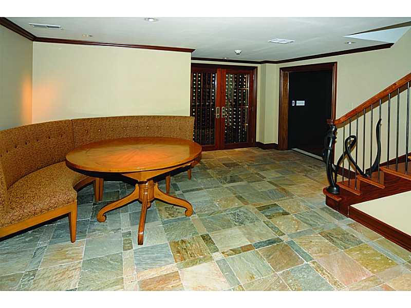 1040 Highmont Road Pittsburgh, PA 15232 - Photo 22 of 25 Basement/Game Room.