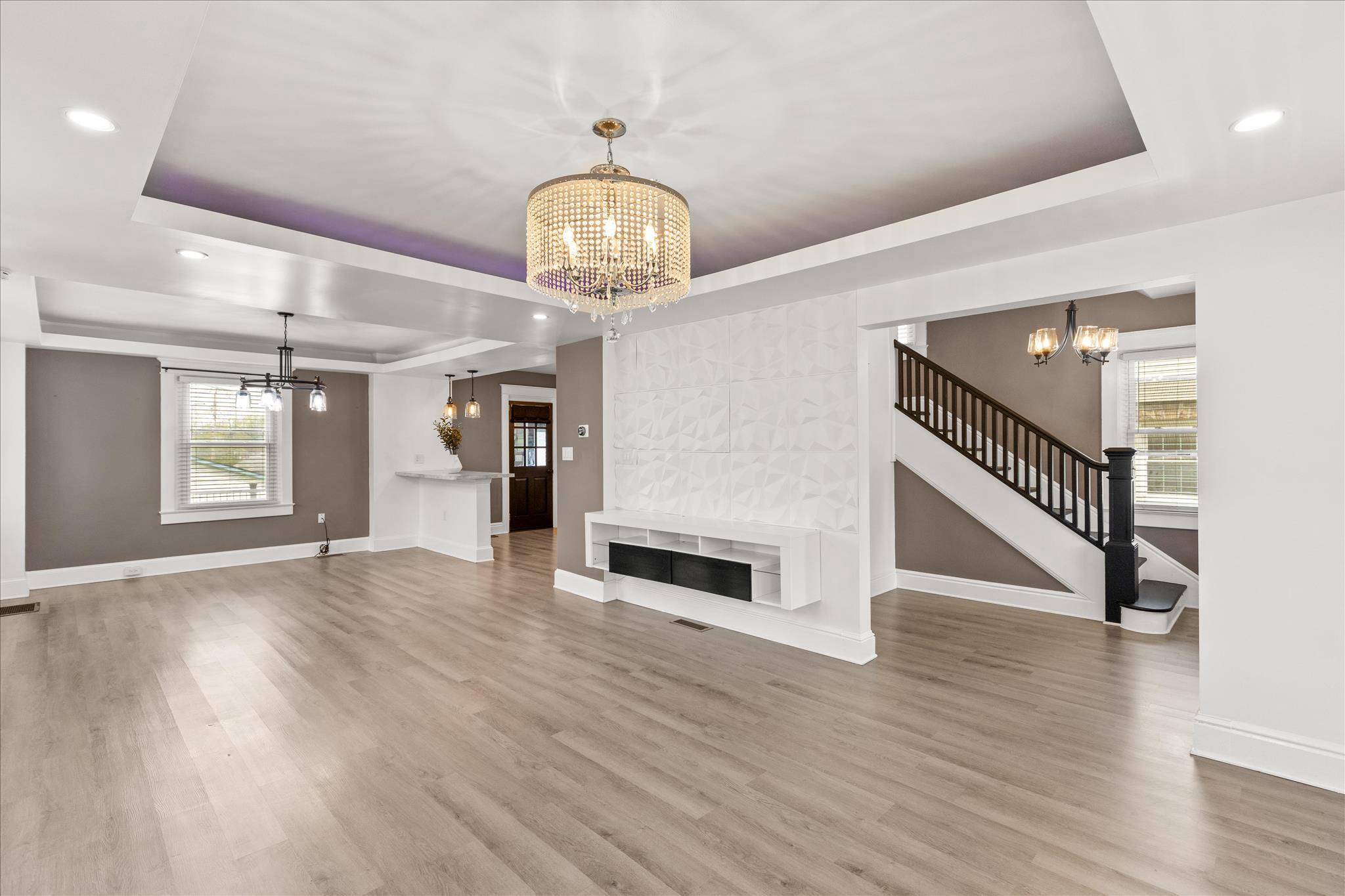 310 Hanover Road York, PA 17408 - Photo 11 of 56 Living Room