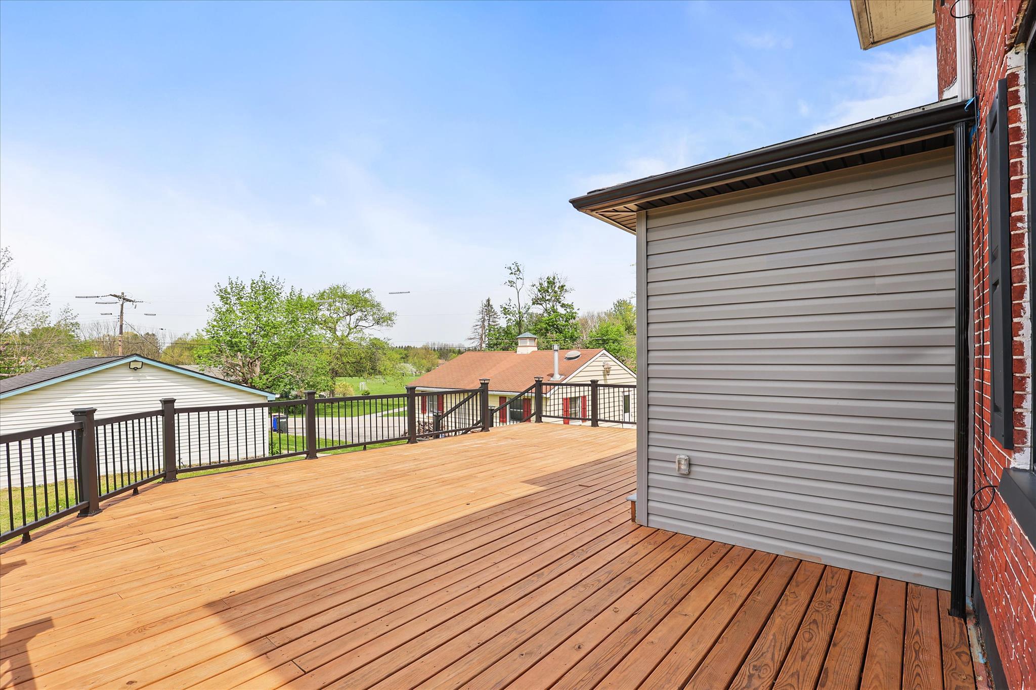 310 Hanover Road York, PA 17408 - Photo 42 of 56 Deck