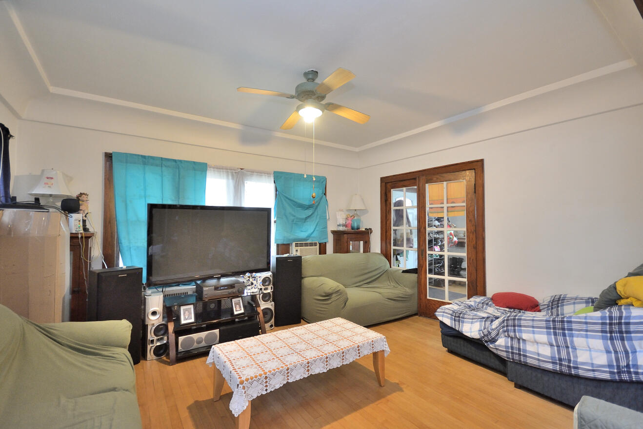 2148 South 33rd Street, Unit A Milwaukee, WI 53215 - Photo 11 of 20 Lower Dining room