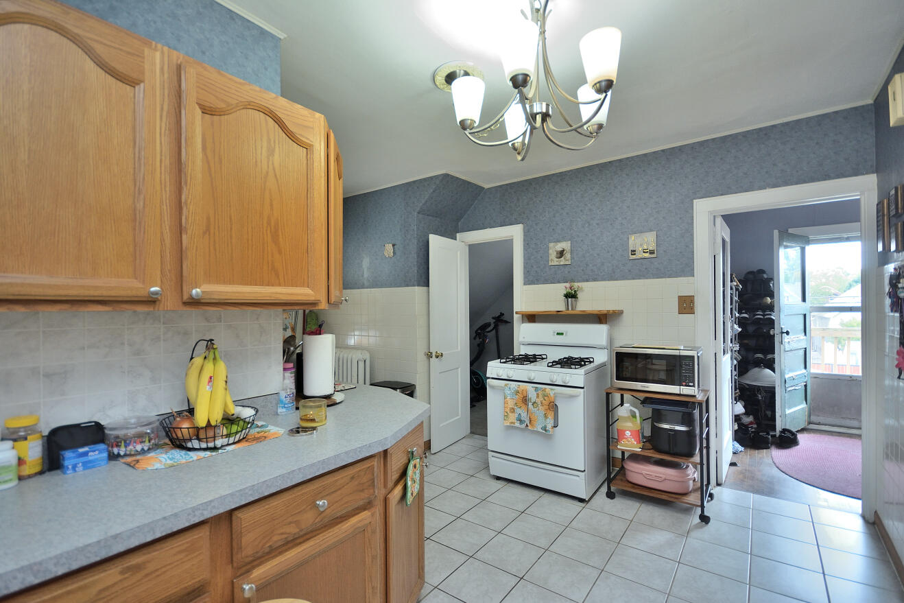2148 South 33rd Street, Unit A Milwaukee, WI 53215 - Photo 4 of 20 Upper Kitchen
