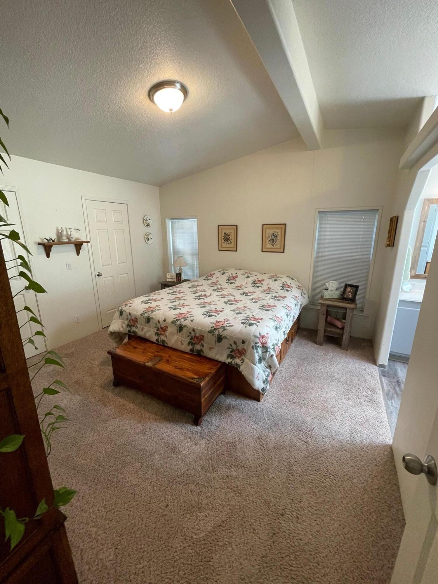 1349 Summit Loop Grants Pass, OR 97527 - Photo 14 of 28 IMG_3519