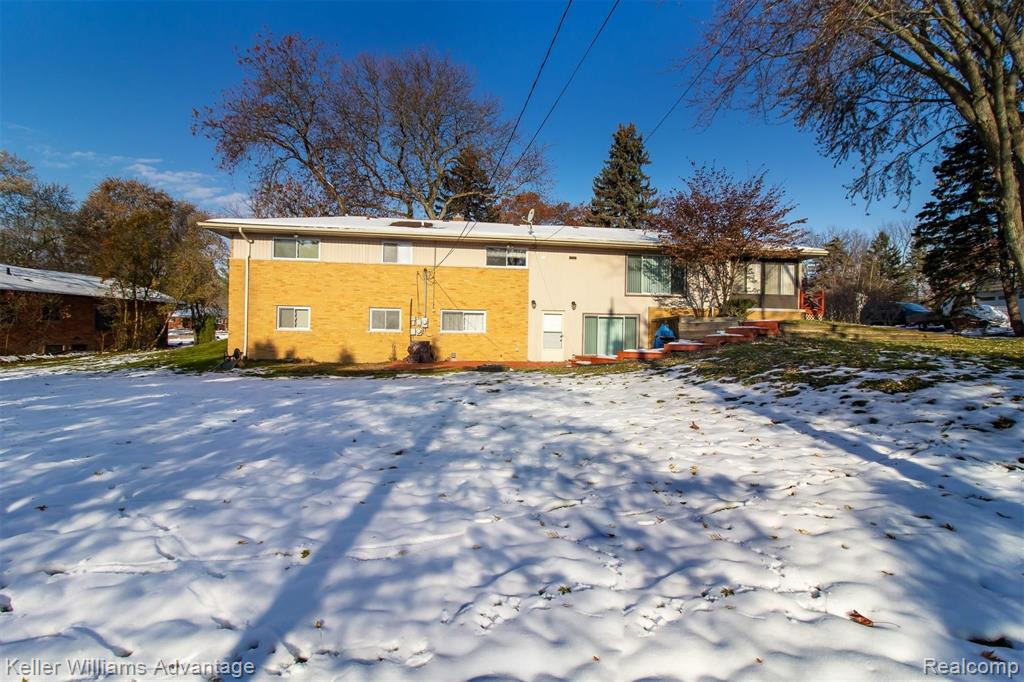 36221 West Lyman Road Farmington Hills, MI 48331 - Photo 29 of 32
