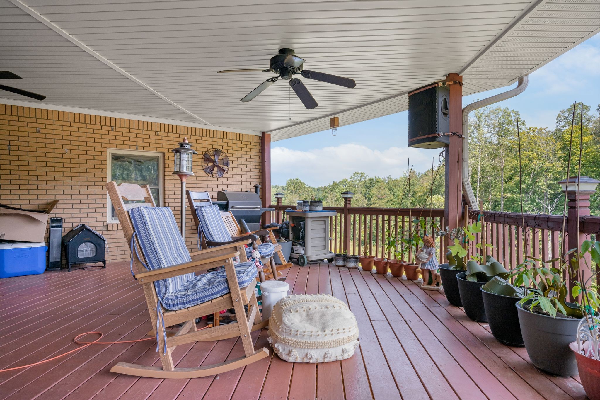 298 Langford Road Waverly, TN 37185 - Photo 32 of 53 a view of a balcony with furniture