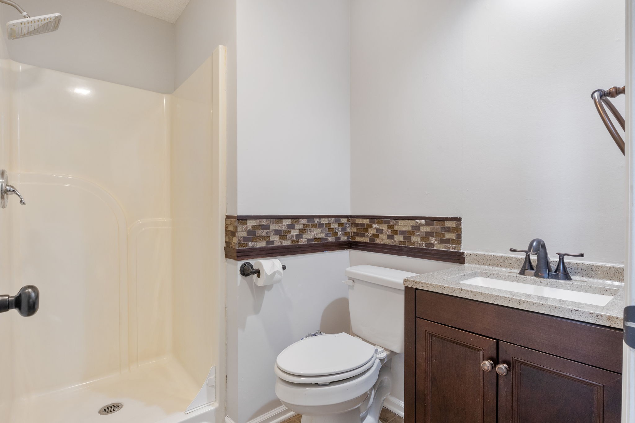 100 Rose Way Tullahoma, TN 37388 - Photo 9 of 44