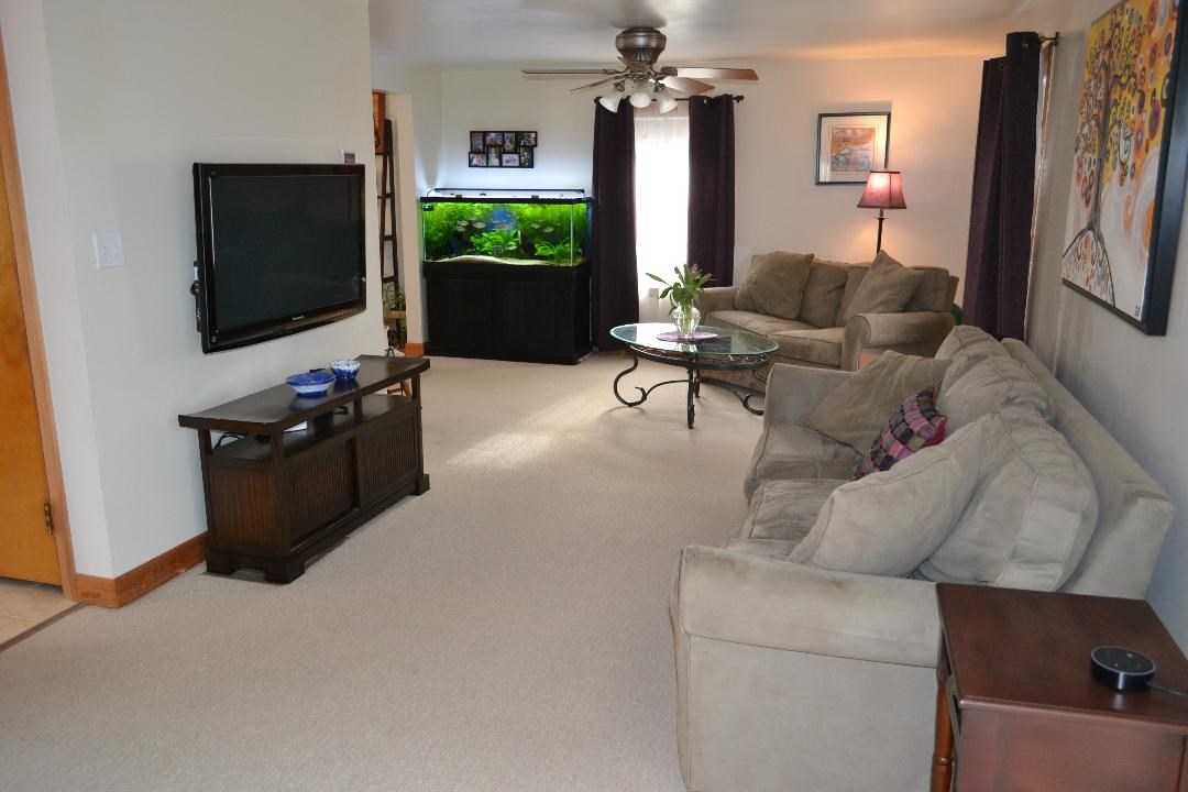 279 Larch Street Woonsocket, RI 02895 - Photo 6 of 23 Living room
