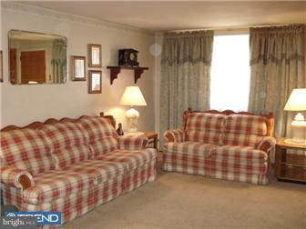 246 East Reliance Road Souderton, PA 18964 - Photo 2 of 12 Living Room